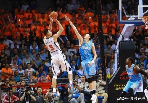 但他依然凭 但他依然凭