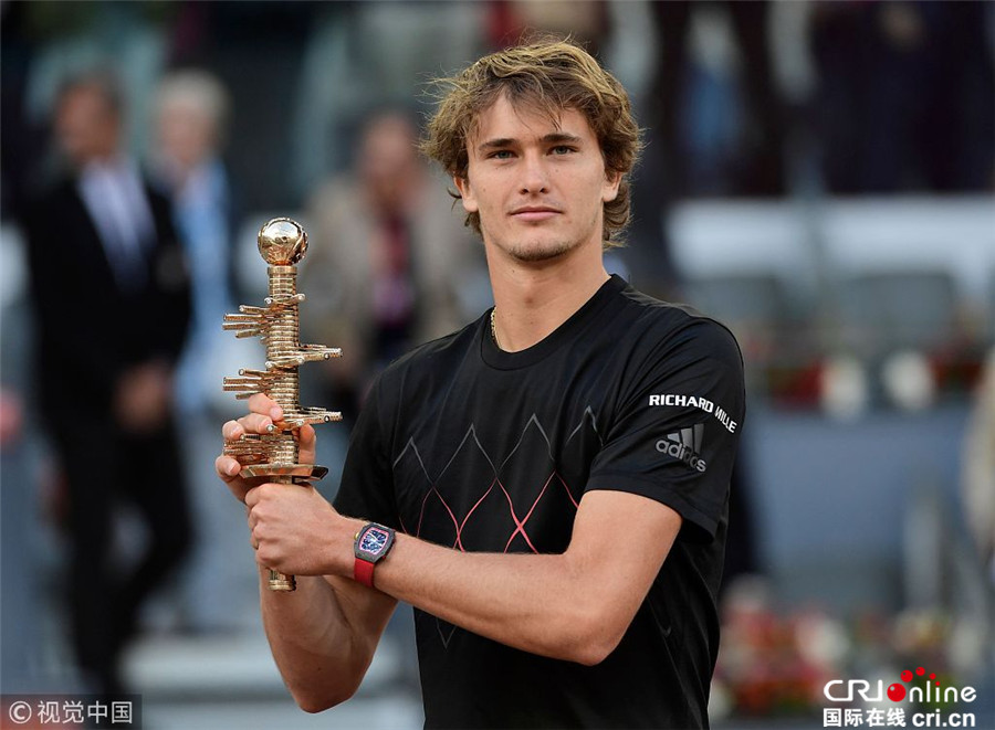 篮到突破扣 篮到突破扣