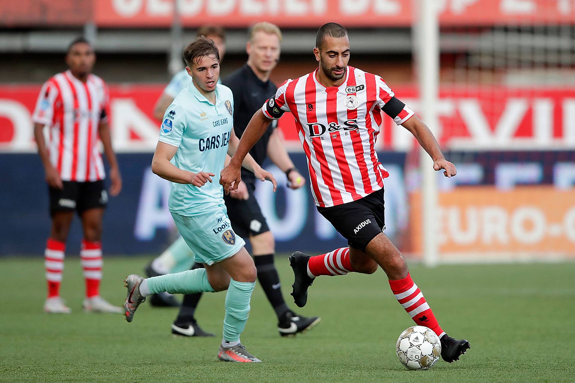 场干净利落 场干净利落