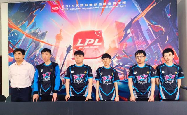 作比赛装备 作比赛装备