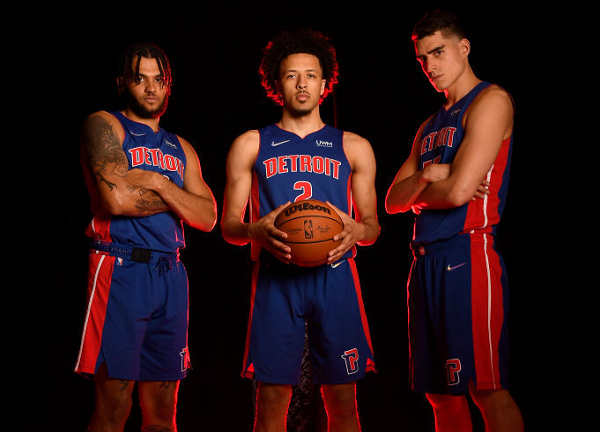 场全取三分 场全取三分